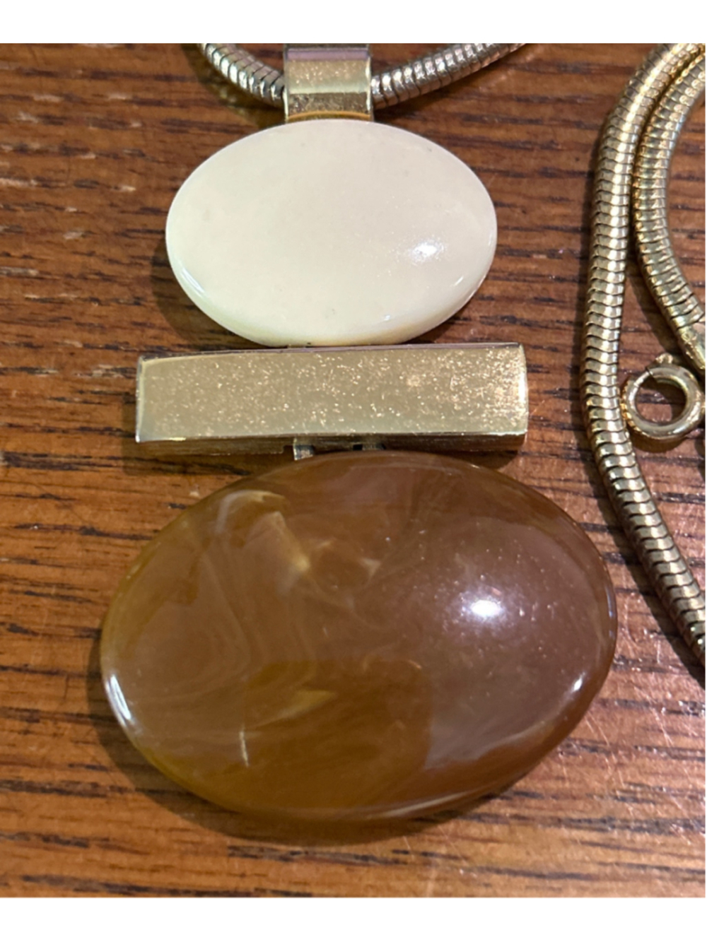Women's Avon Necklace One Size Brown Beige Geometric Pendant 22” - Picture 2 of 6